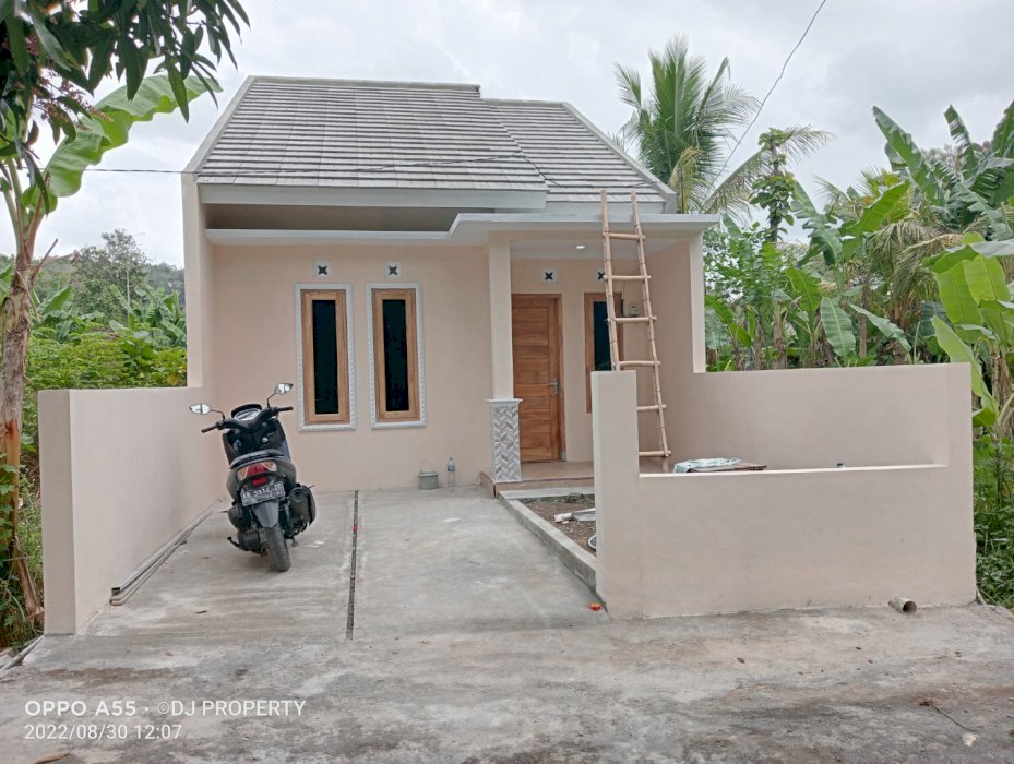 RUMAH BARU SIAP HUNI DEKAT SMP.N 4 SEWON BANTUL
