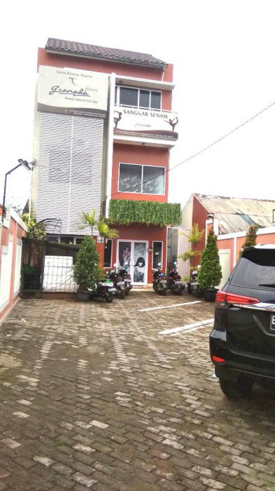 Dijual property dipiingir jalan Raya bojongsari depok