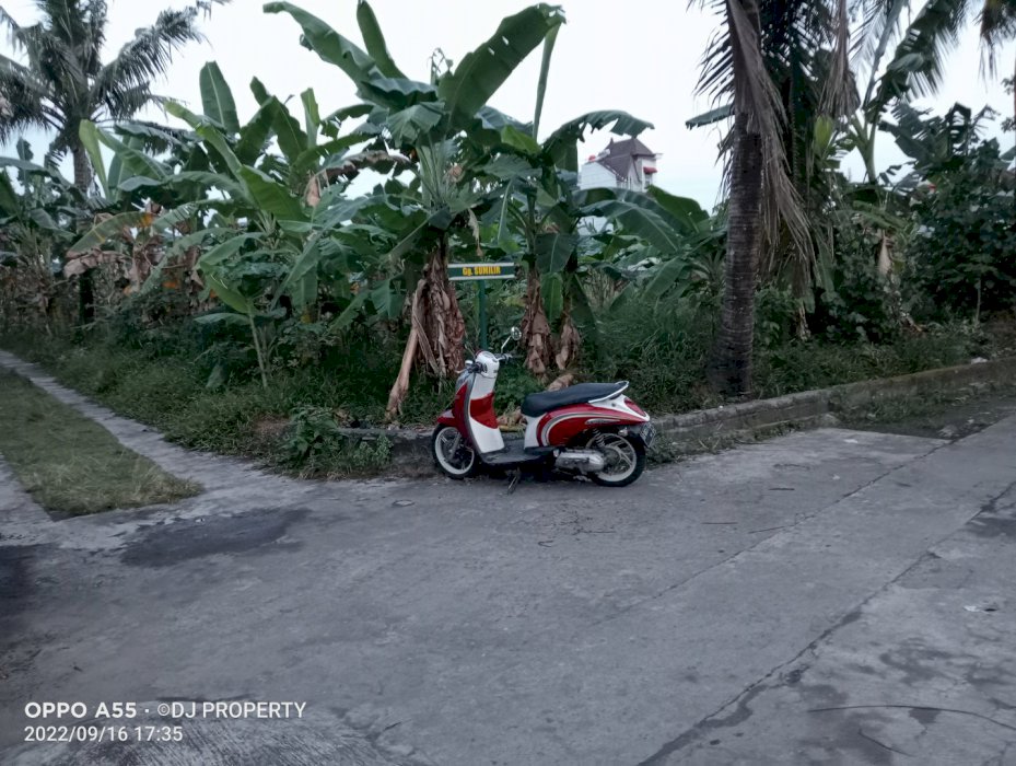 TANAH PEKARANGAN HOOK DUA MUKA TIMUR KAMPUS UMY