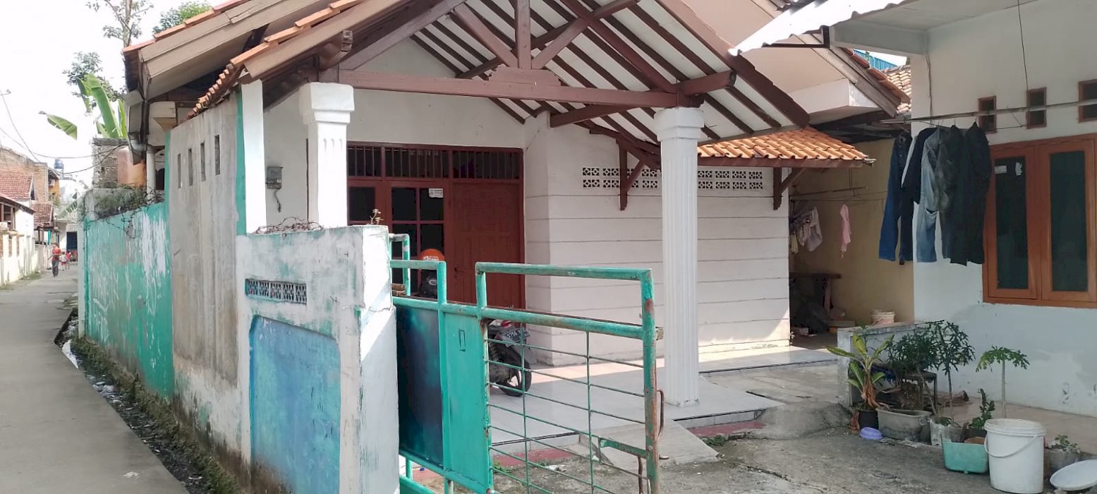 JUAL RUMAH + KONTRAKAN 1 PINTU