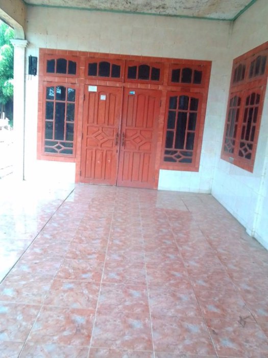 Di jual rumah kampung/ di kontrakan/ di gadai