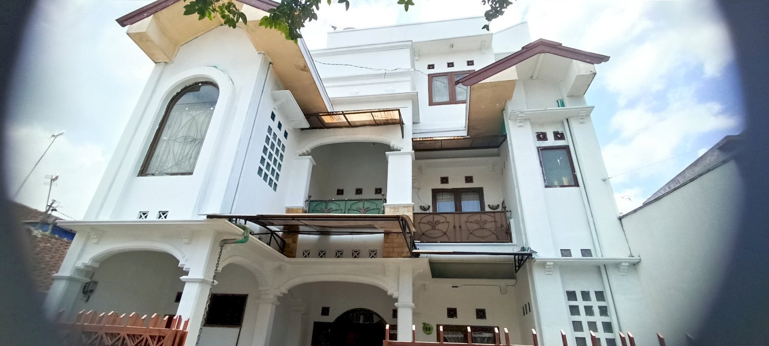 Rumah tengah kota batu dekat alun2