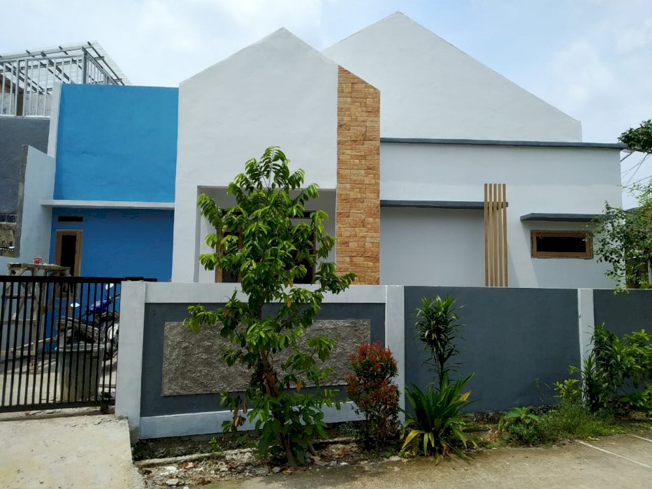 RUMAH MURAH FULL RENOVASI TINGGAL PINDAH