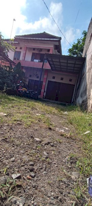 Bismillahirrohmanirrohiim.   Di jual cepat hunian nyaman dua lantai