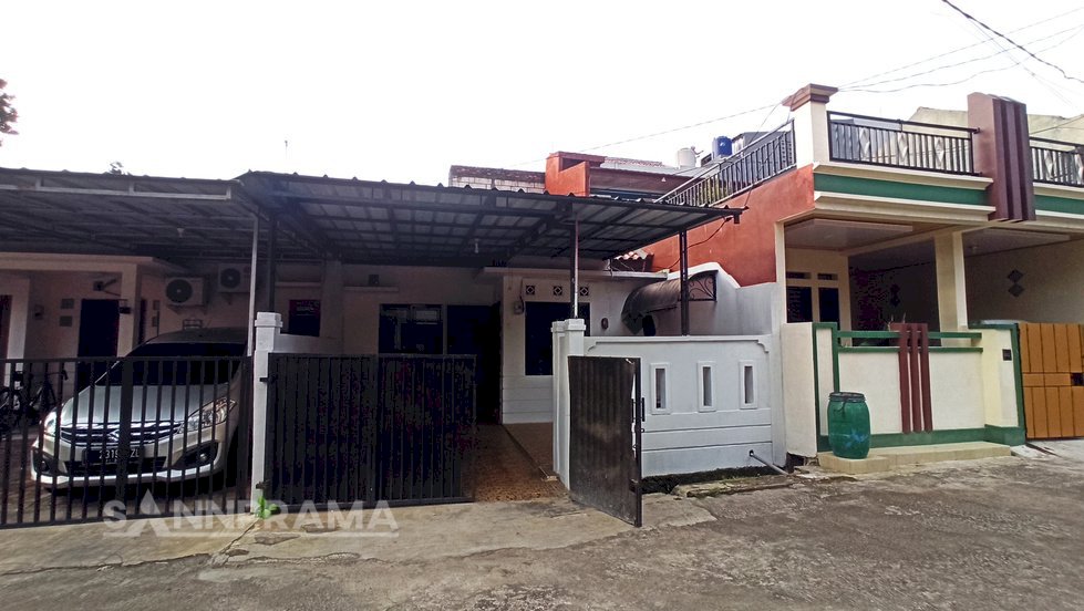 Rumah Second Di Kerukut dekat Pintu tol