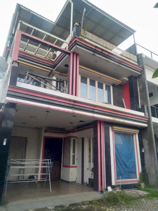 Rumah Palm Spring blok C no 62 Surabaya