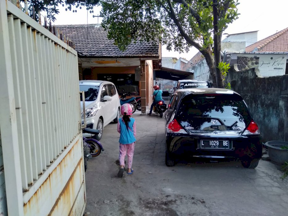 Kost Gubeng Kertajaya XII C / 103 Surabaya Pusat.