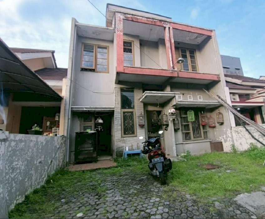 Rumah Ketintang Regency, Surabaya