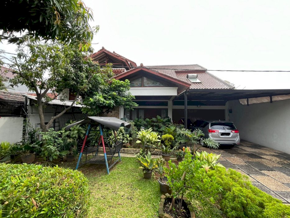 Rumah dijual 323 Meter + 150 meter Bekasi