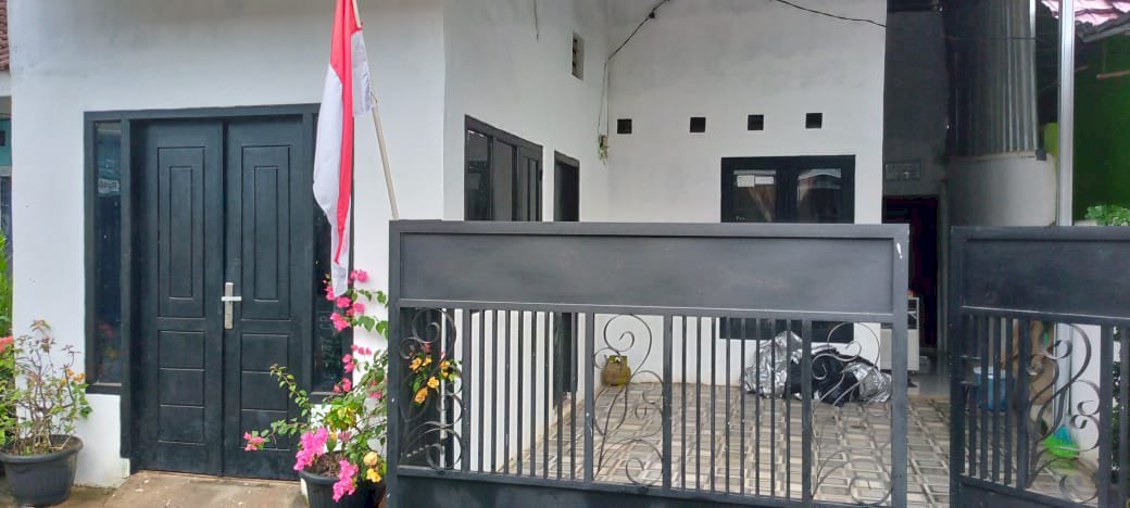 Jual rumah di perumahan