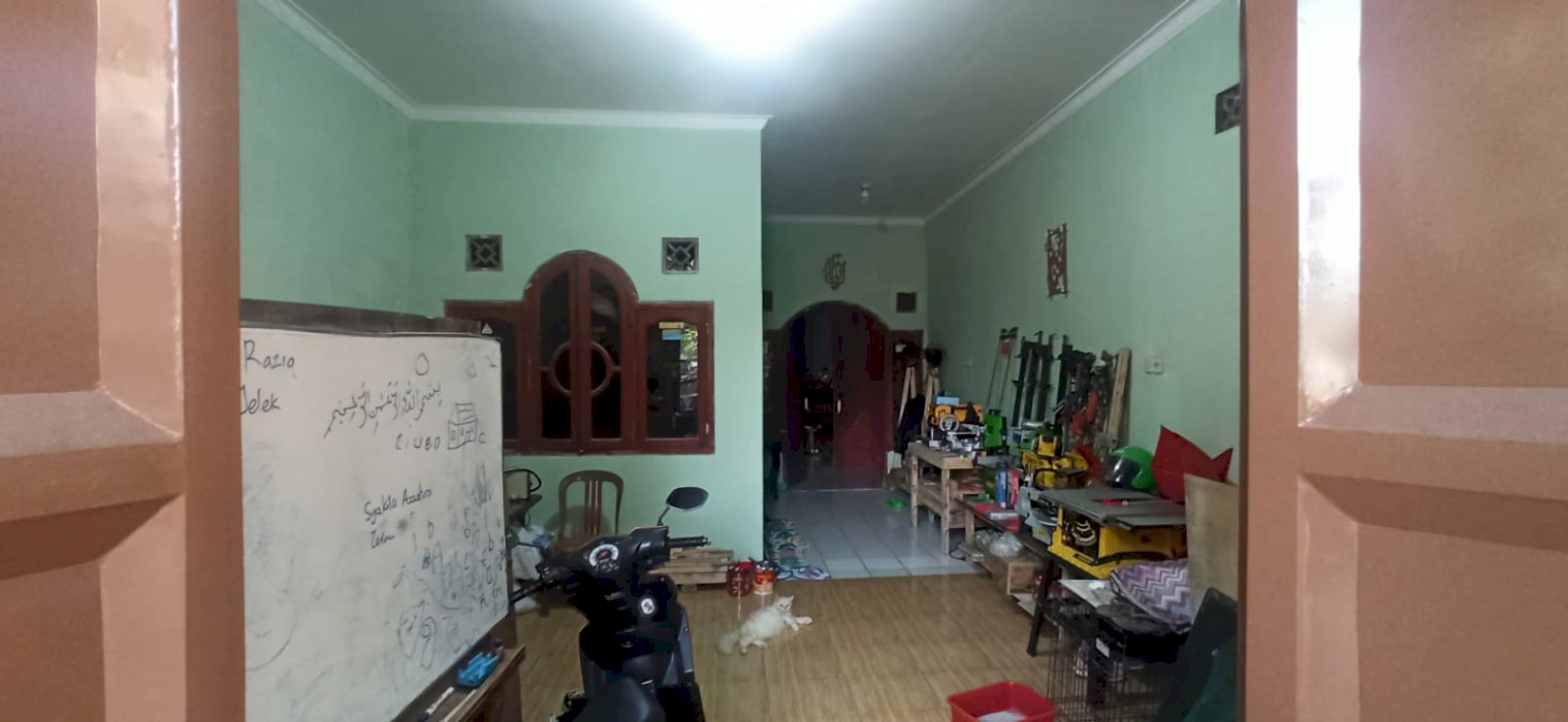 BUTUH UANG DIJUAL CEPAT! RUMAH PERMANENT!