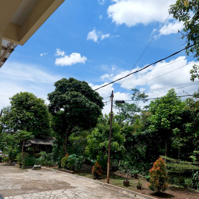 Jual rumah dengan akses strategis