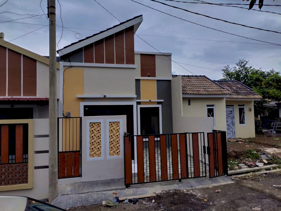 RUMAH 3 KM TIDUR FULL RENOV TINGGAL BAWA KOPER