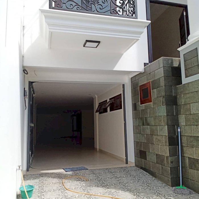 Rumah  Brand New Minimalist area Cempaka Putih