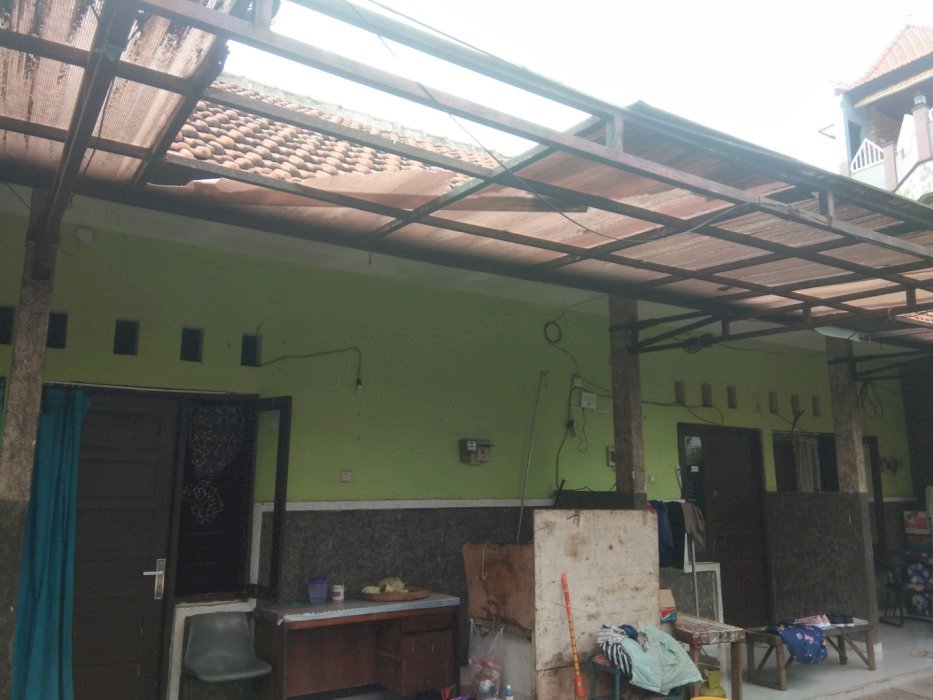 Kosan 4 kamar tudur 4 kamar mandi