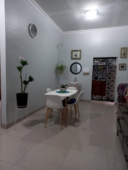 Rumah pinggir jalan  bangunan baru sawangan Depok LT 170m/LB 60m