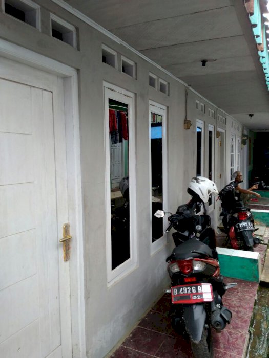 Jual rumah kontrakan 3 pintu