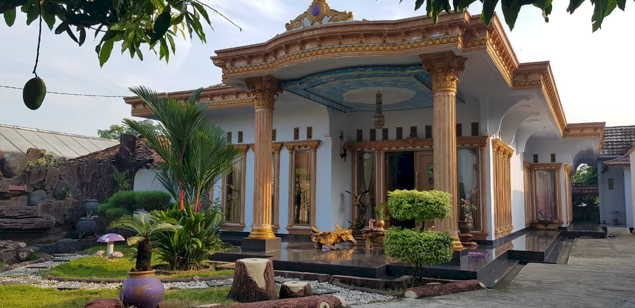 Dijual rumah luas berasa villa