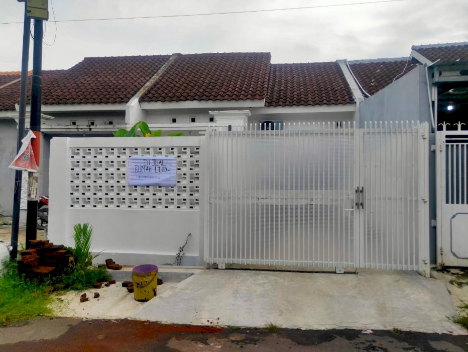 JUAL RUMAH LOKASI STRATEGIS DEKAT PERKOTAAN
