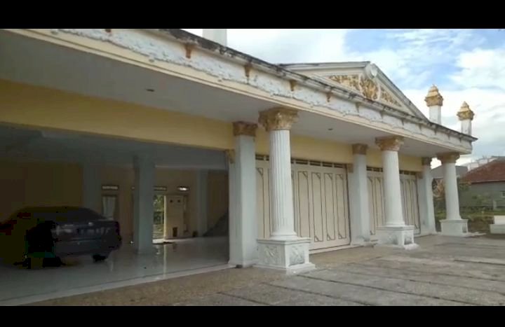 Di jual rumah dan tanah dan kolam ikan