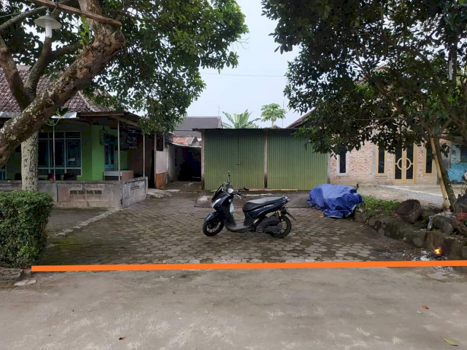 Dijual tanah pekarangan dekat kampus Upy