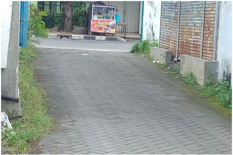 Tanah pekarangan dekat kantor kecamatan Umbulharjo