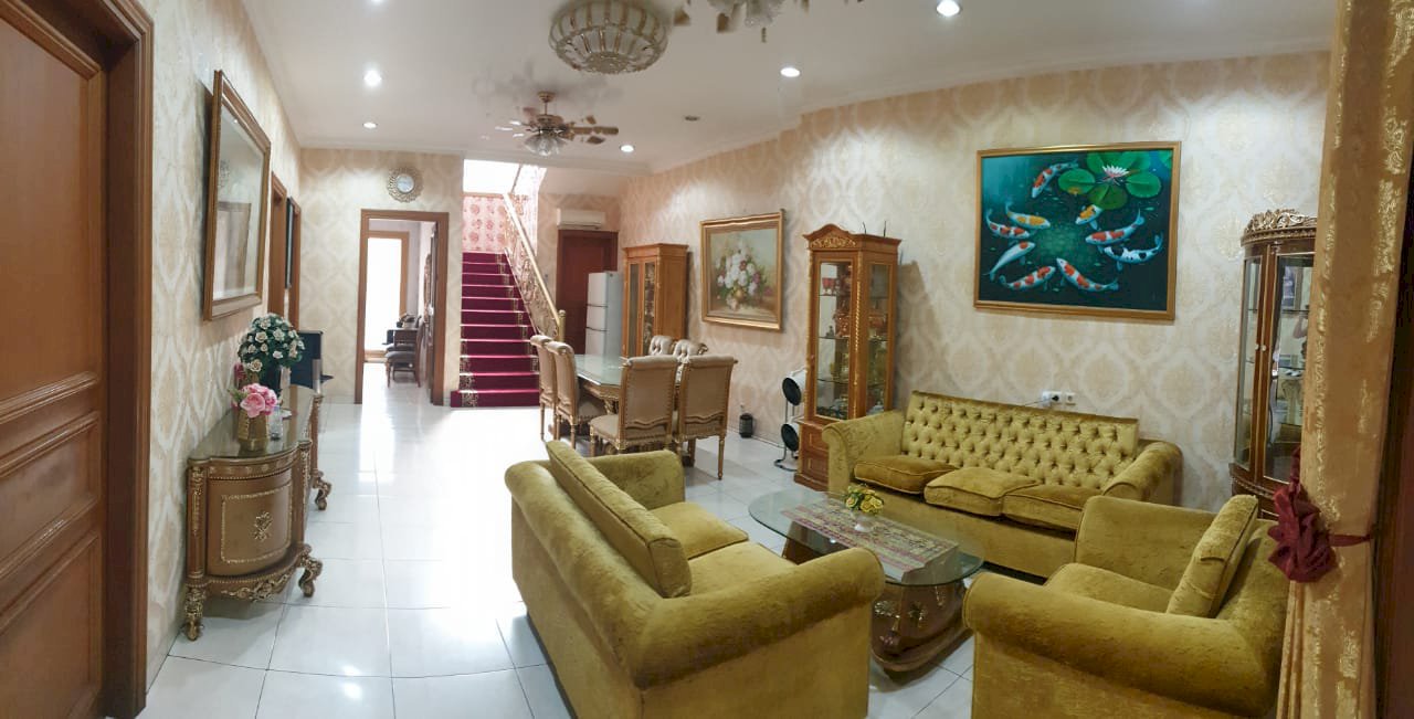 Dijual Rumah Permata Buana 375m2