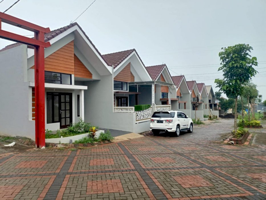 RUMAH SHM SIAP HUNI DEKAT AR ROHMAH PUTRI DAU