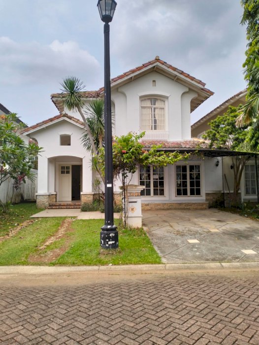 Dijual & Disewakan Rumah Mewah di Kawasan Lippo Village