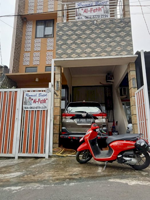 Jual rumah+isi Rumah Cluster Depan Taman/Gazebo