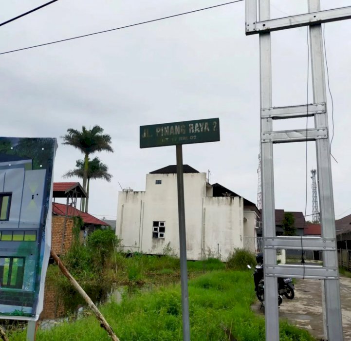 Jual rumah ukuran 12x14 & Tanah ukuran 25x20 Depan jalan beraspal