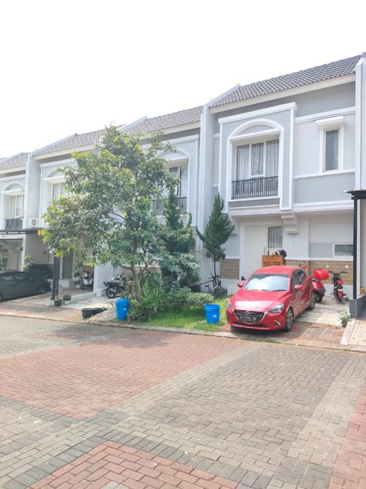 Dijual rumah murah cluster sevilla park kencana loka bsd