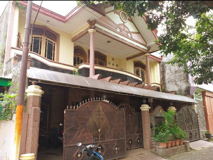 DI JUAL RUMAH KAWASAN NYAMAN