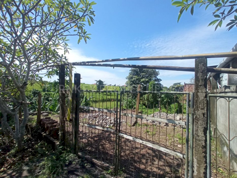 (#BSLF052) River Side Land with Residential Zone