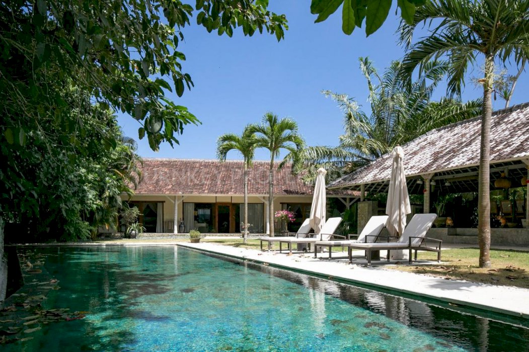 (#BSVL158) Attractive Leasehold Villa in the Centre of Umalas!