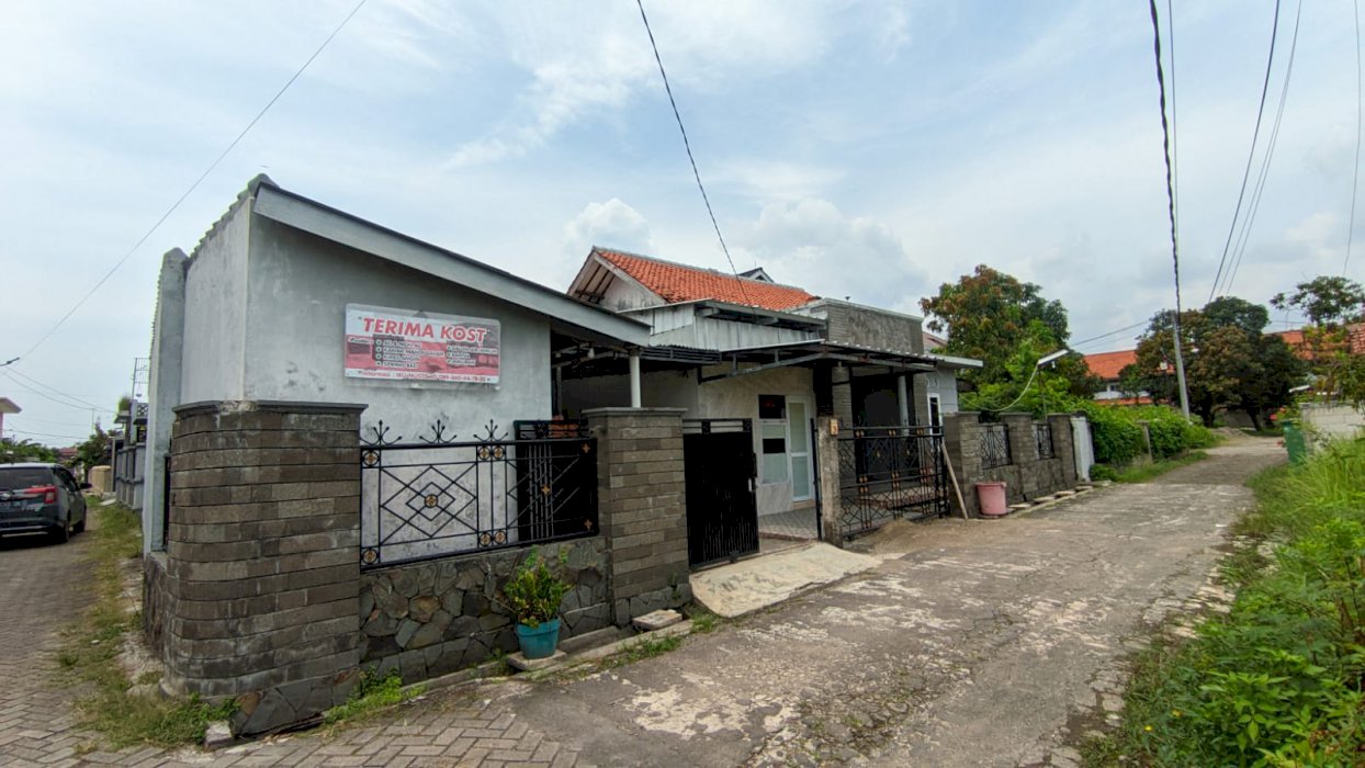 Dijual Kost 9 kamar Tuparev