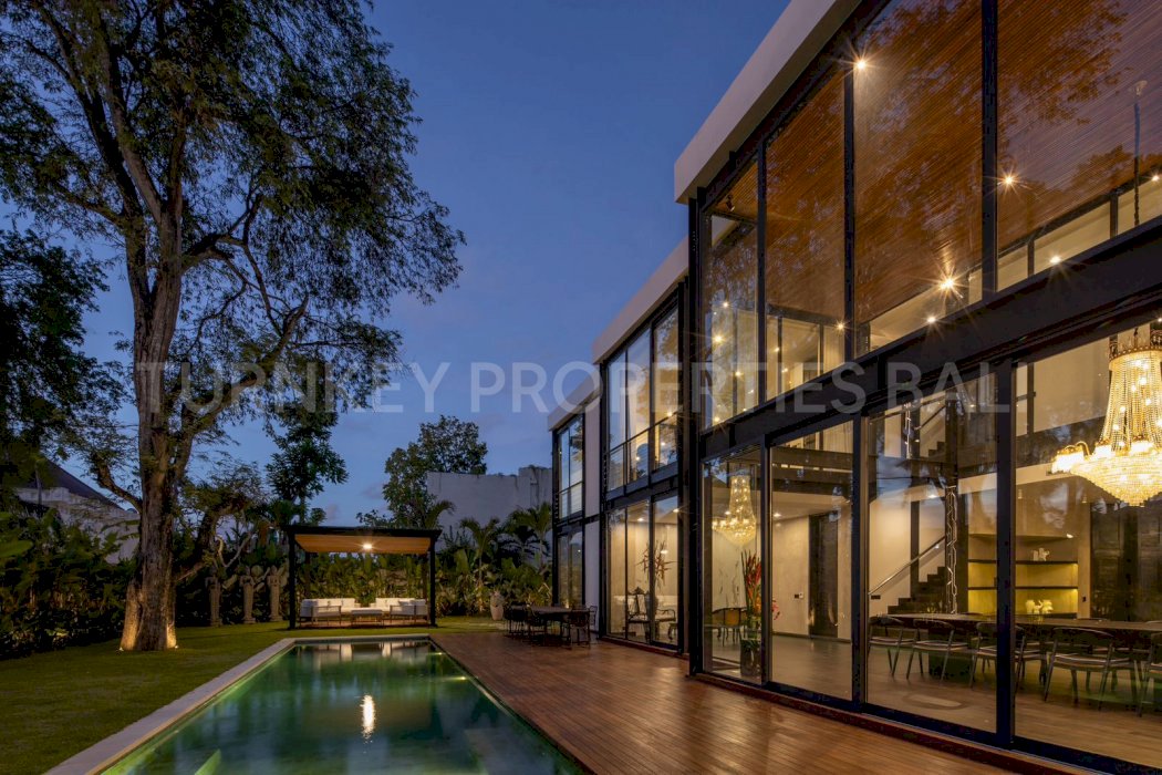 (#BSVL193) Luxurious Design 5 Bedroom Villa in Umalas