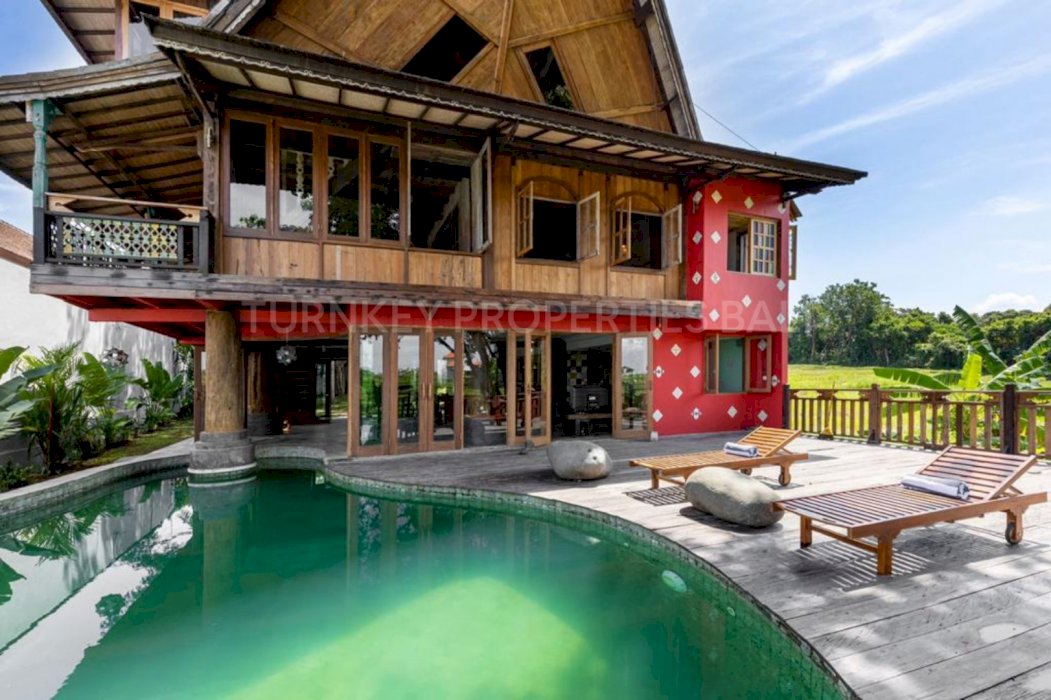 (#BSVL248) Unique and Beautiful 3 Bedroom Wooden Villa near the Beach