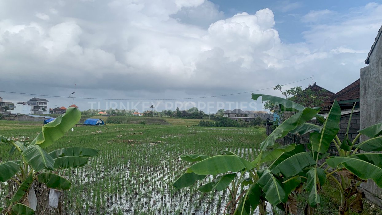 (#BSLL100) Perfect Land for Lease Close to The Beach in Cemagi