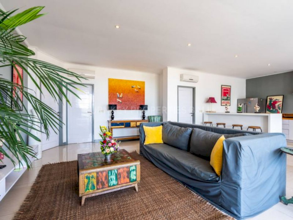 (#BSAL002) Modern Luxury Apartment in Canggu Town