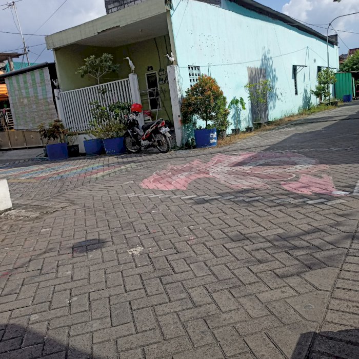 Jual rumah rasa kos"an