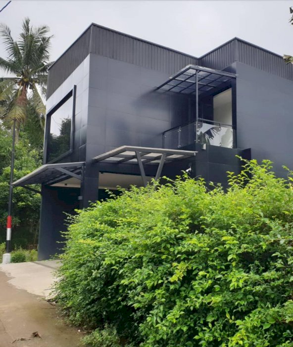 Dijual Rumah dan Seisinya