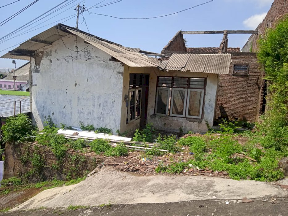 Jual rumah rusak di Wonoharjo Kembangarum Semarang Barat LB.150 LT.189