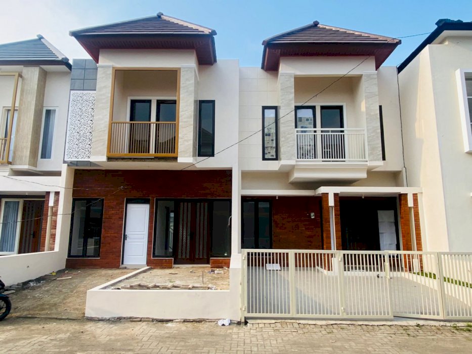 RUMAH MURAH PADAT PENDUDUK DI KAWASAN TUNGGULWULUNG TASIKMADU