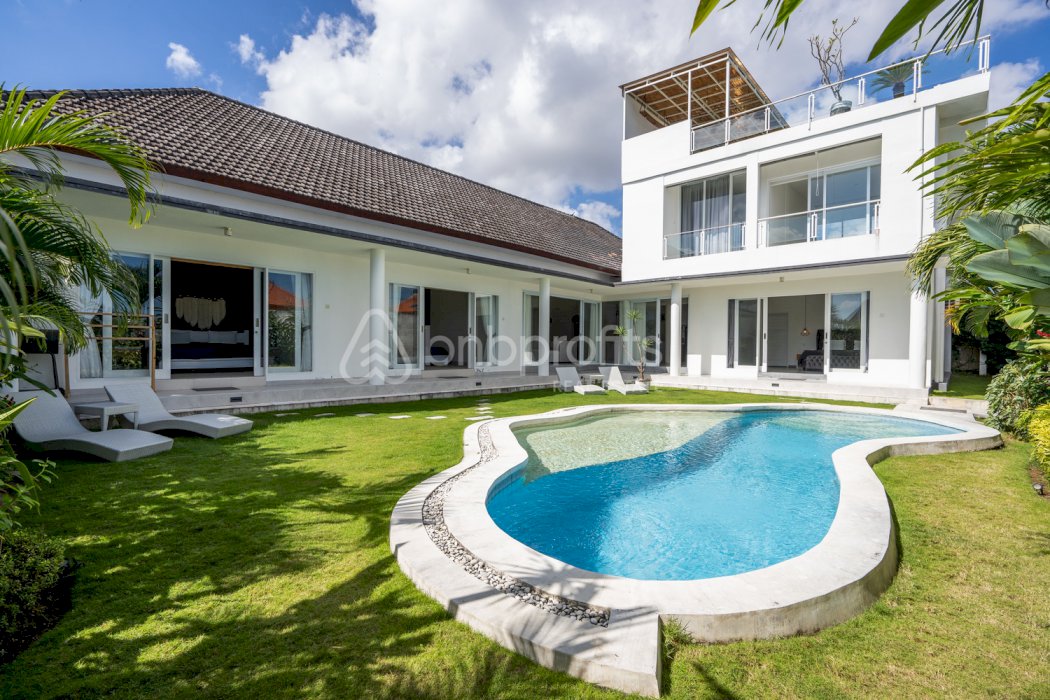 (#BSVL291) Beautiful 4 Bedroom Villa in Kayu Tulang – Batu Bolong