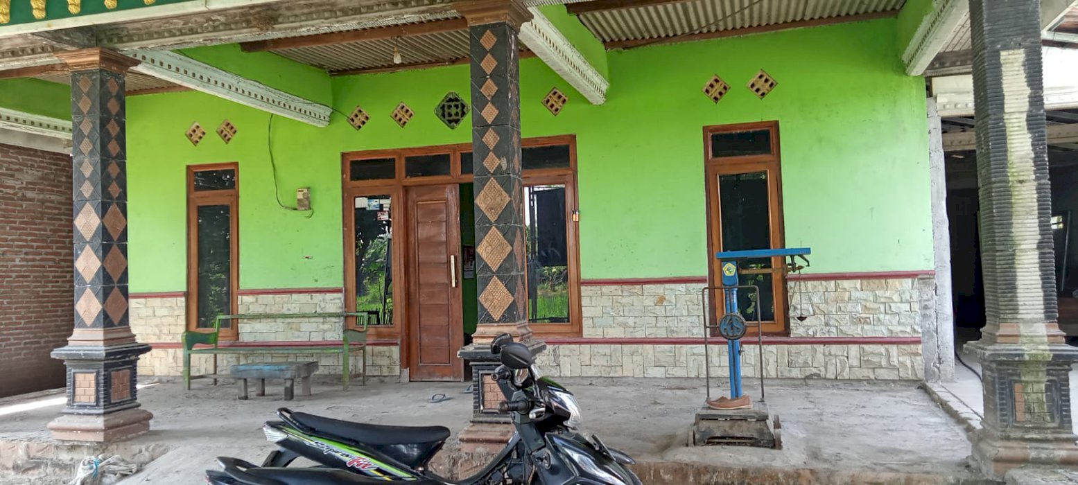 DI JUAL TANAH DAN BANGUNAN DI ATASNYA SUDAH SHM LISTRIK 2200 WATT