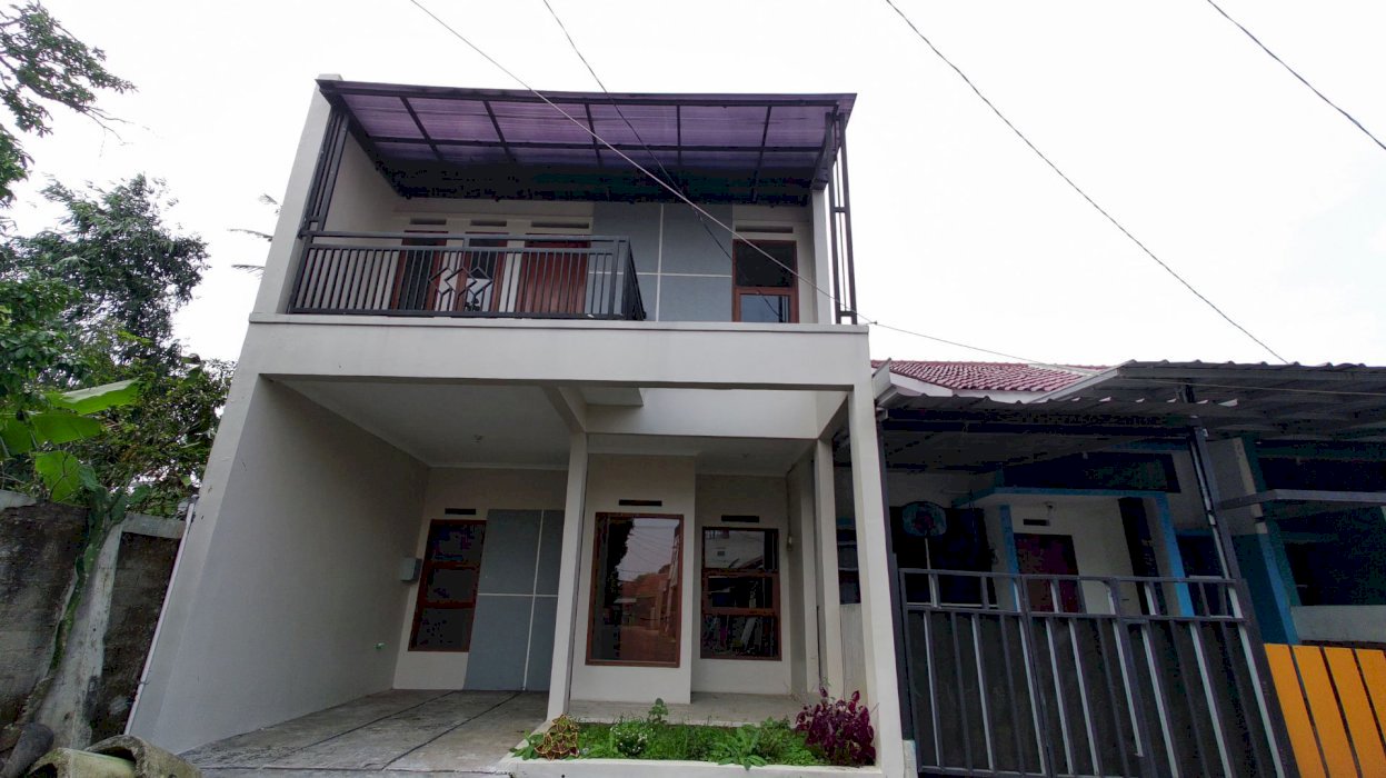 RUMAH 2 LANTAI PALING MURAH SE BANDUNG TIMUR