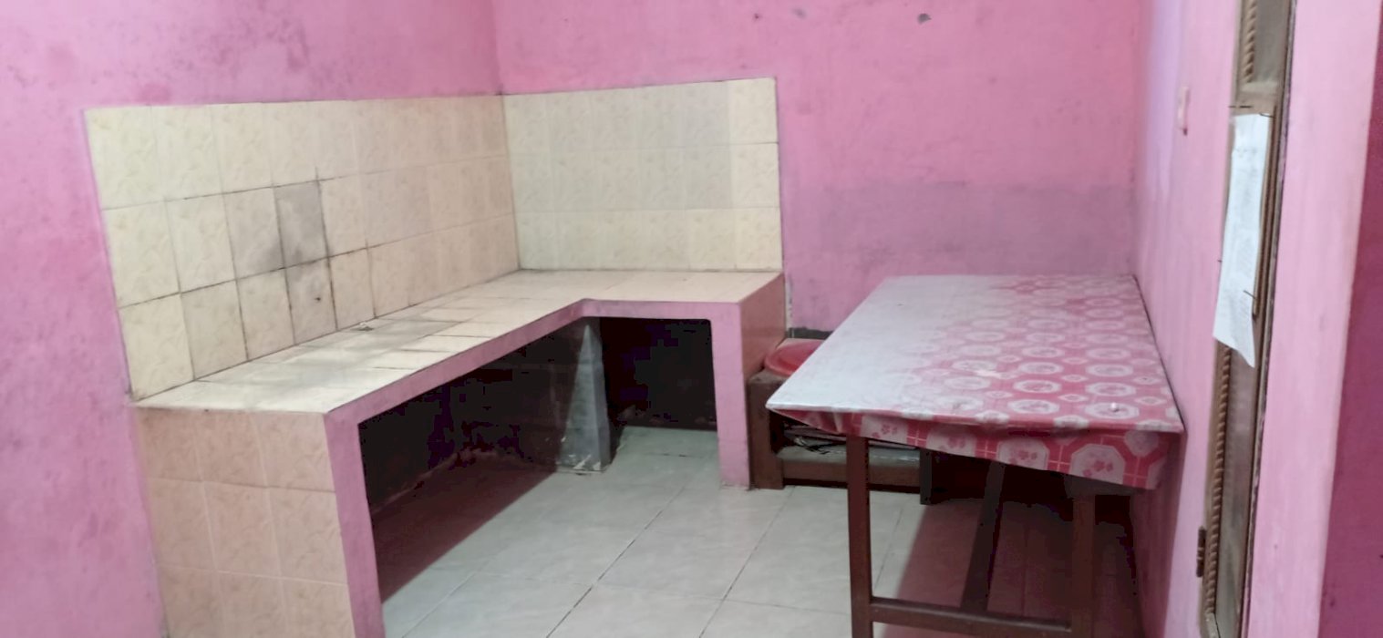 Di jual rumah di jl Malaka 2