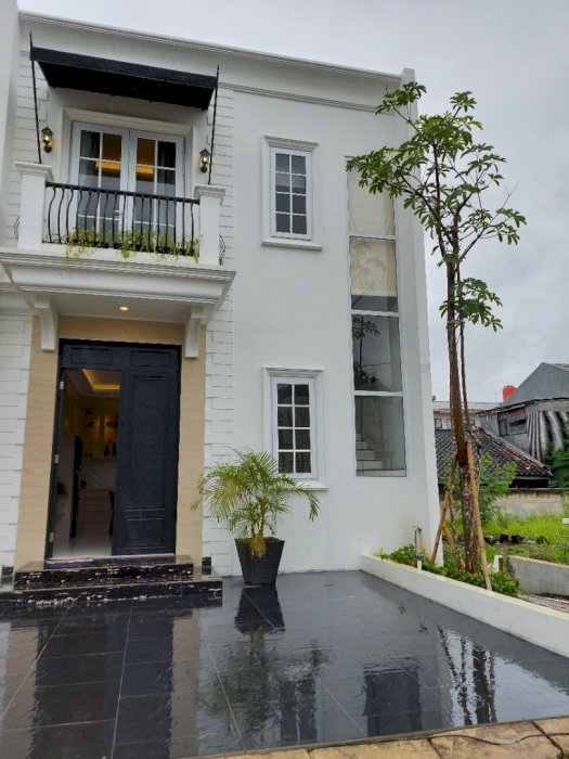 Rumah baru Cluster Exclusive The Leaves Rempoa dekat mall, tol, RS