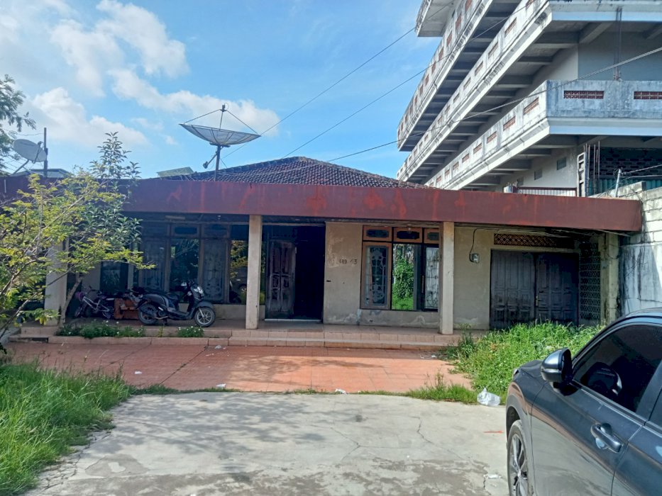 Jl rumah Banjarmasin minat hubungin 08773602/08135196425 makasih